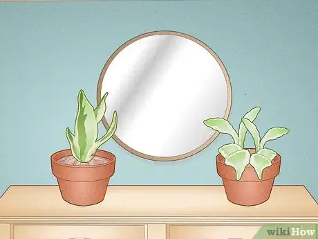 Immagine titolata Decorate Around a Round Mirror Step 4