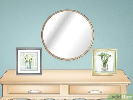 Immagine titolata Decorate Around a Round Mirror Step 3