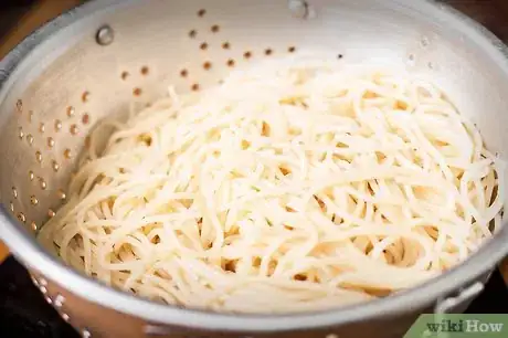 Immagine titolata Cook Pasta Al Dente Step 5