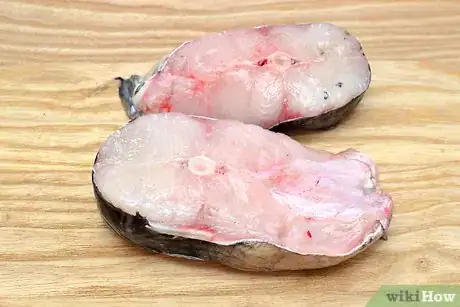 Immagine titolata Cook Halibut Step 1