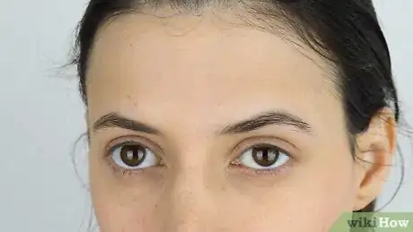 Immagine titolata Draw on Your Eyebrows Step 11