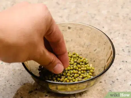 Immagine titolata Cook Mung Beans Step 1