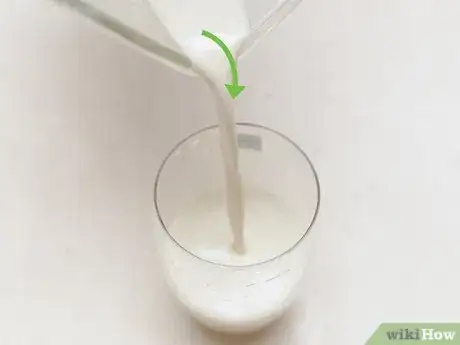 Immagine titolata Make an Almond Milkshake Step 20