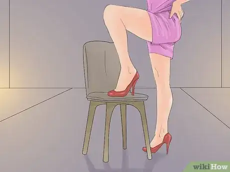 Immagine titolata Perform a Striptease Step 7