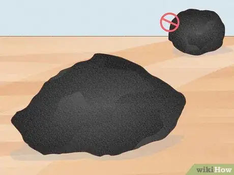 Immagine titolata Tell if the Rock You Found Might Be a Meteorite Step 2