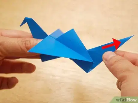 Immagine titolata Make an Origami Flying Bird Step 20