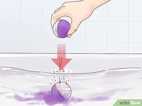 Immagine titolata Use a Bath Bomb Step 5