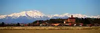 Veduta di Briona con il castello e il Monte Rosa