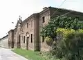 Prospetto stradale, portale di accesso, chiesa