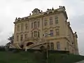 Educatorio praghese a Lieben - vista della facciata est